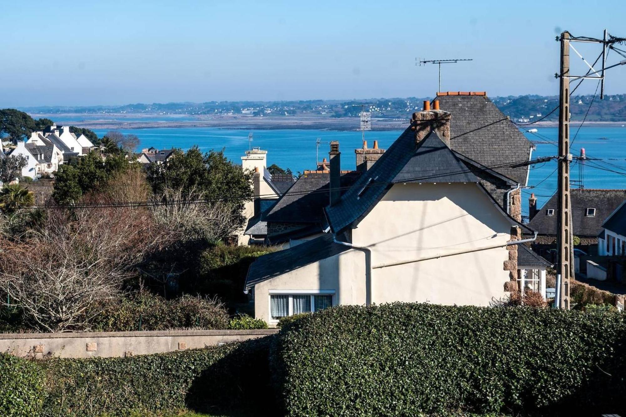 Ty Michel, Swimming Pool Access To Beaches And Sh Villa Perros-Guirec Exterior photo